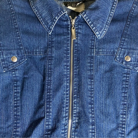 Denim Jacket Sz Small Blue Jean Jacket No Pockets Miss Alliage Canadian Designer - Picture 4 of 6